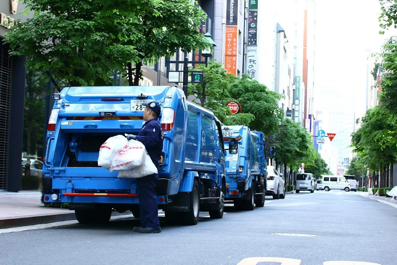 東京23区の事業ごみ（産業廃棄物）の運搬画像